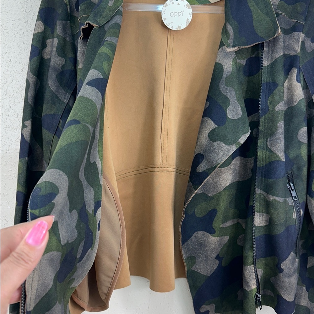 ODDY Women’s Camo Utility Jacket in Green and Black size M/L new - Picture 5 of 8